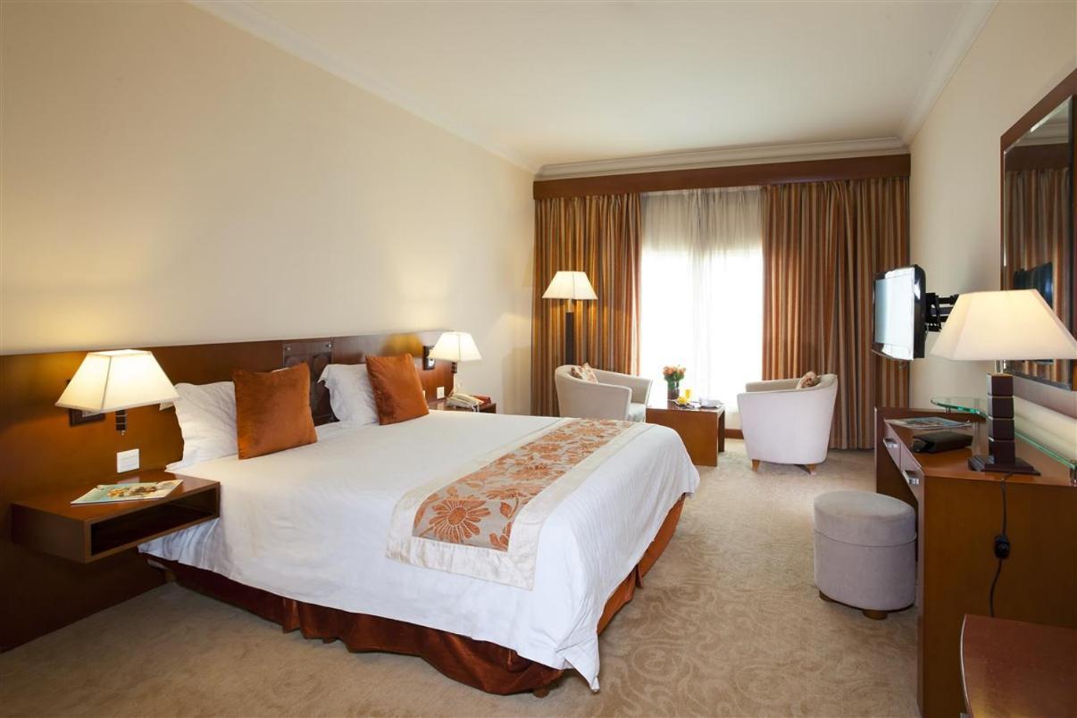 Hotel Ledger Plaza באנגוי מראה חיצוני תמונה