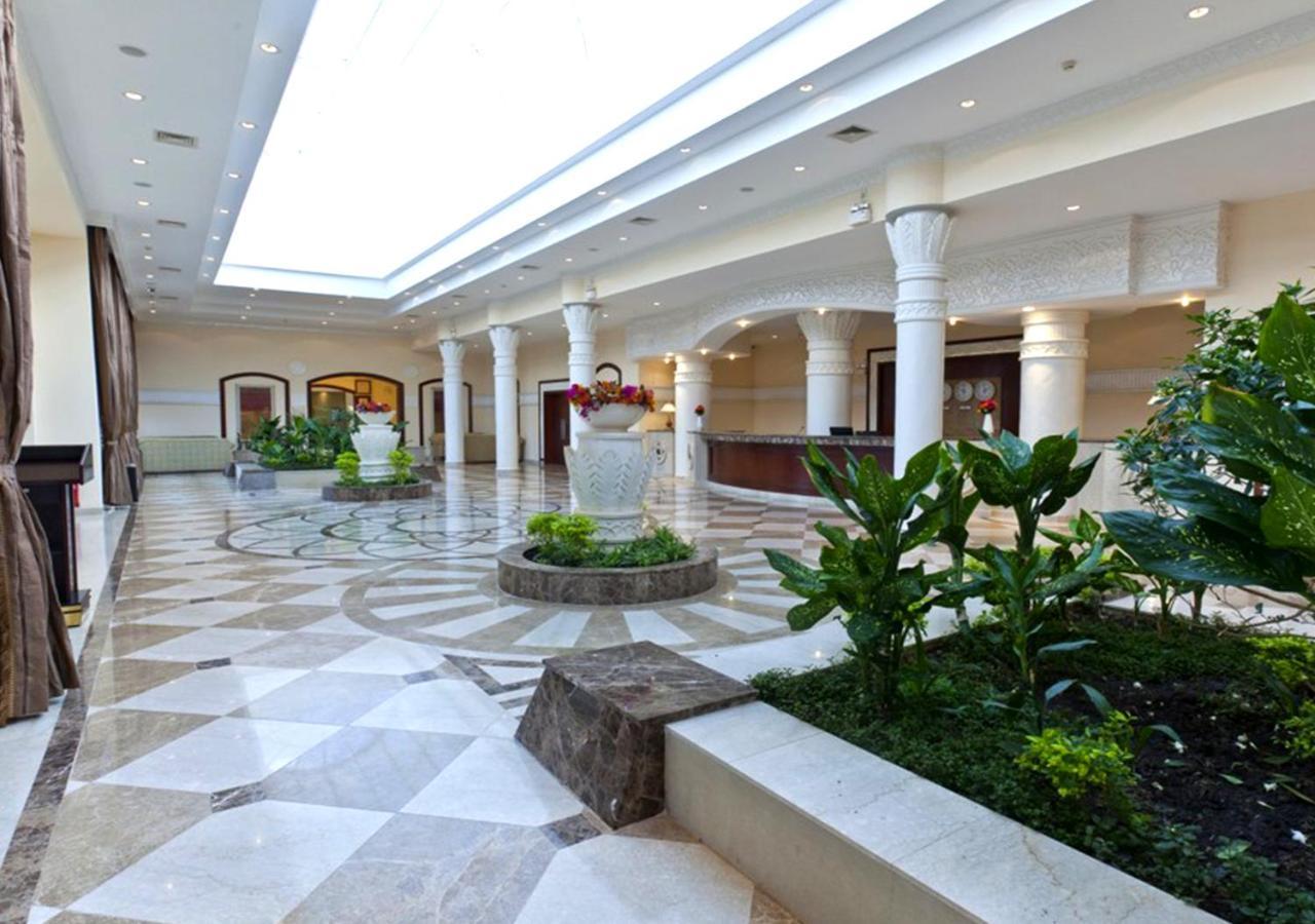 Hotel Ledger Plaza באנגוי מראה חיצוני תמונה