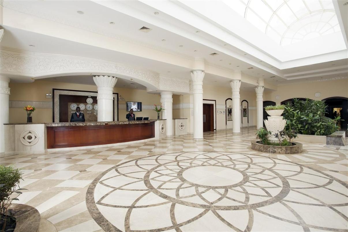 Hotel Ledger Plaza באנגוי מראה חיצוני תמונה