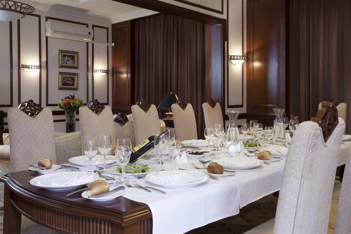 Hotel Ledger Plaza באנגוי מראה חיצוני תמונה